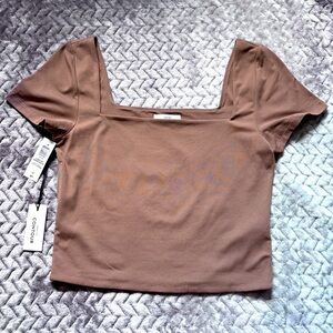 Aritzia-Babaton contour square neck short sleeve top size large